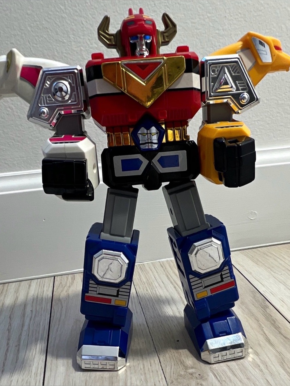 1998 Bandai Power Rangers Lost Galaxy MEGAZORD Action Figure